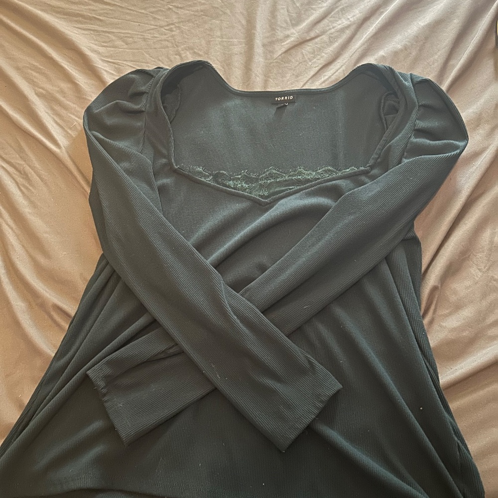 Torrid Sweetheart Puff Sleeve Top - Picture 4 of 9